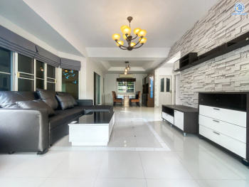 *****บ้านเดี่ยวมือสอง โครงการ พฤกษ์ลดา1 วงแหวน-รัตนาธิเบศร์ หลังมุม เนื้อที่ 63 ตร.ว. ฟังก์ชัน 4 ห้องนอน 3 ห้องน้ำ 2 ที่จอดรถ โครงการบนทำเลเดินทางสะดวก เชื่อมต่อถนนคลองถนน ถนนบางกรวย-ไทรน้อย ถนนกาญจนาภิเษก ใกล้รถไฟฟ้าสายสีม่วง "สถานีคลองบางไผ่" และจุดขึ้นทางด่วน "กาญจนาภิเษก"